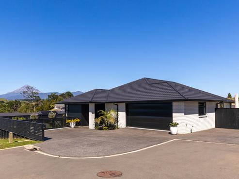 10 Pa Tuna Lane, Hurdon