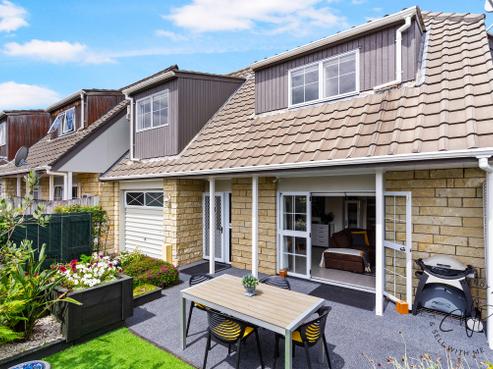 12/15 Don Street, Papakura