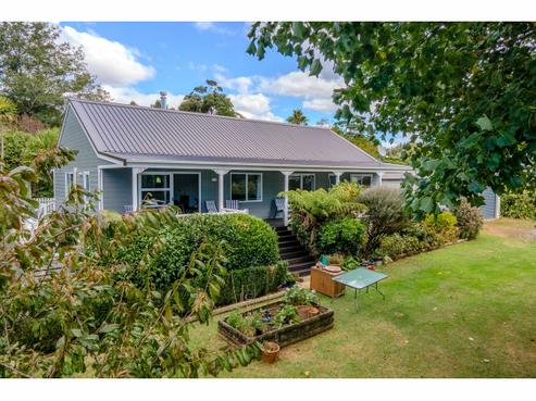 71E Pa Road, Kerikeri