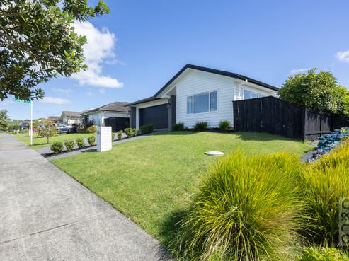 77A Pohutukawa Parade, Riverhead