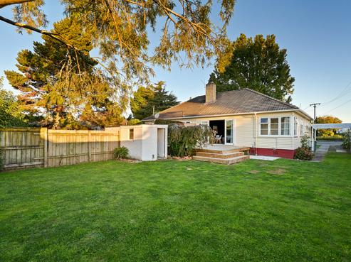 141 Cobham Drive, Hamilton East