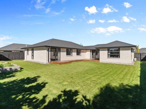 14 Lewis Crescent, Rolleston