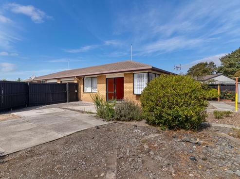 15B Glenbyre Place, Bromley