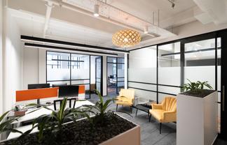 Fitted Queen Street Office