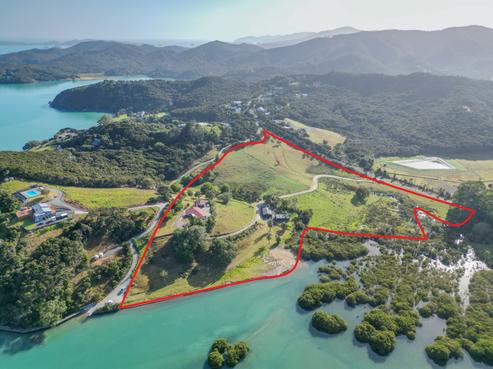 215 Kempthorne Road, Russell