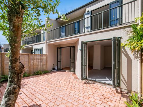 16/270 Sunset Road, Windsor Park