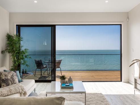 8A Crispe Road, Clarks Beach