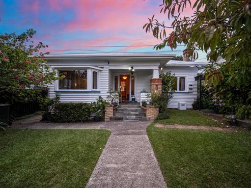 10 Riro Street, Point Chevalier