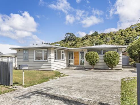 99 Parkvale Road, Karori