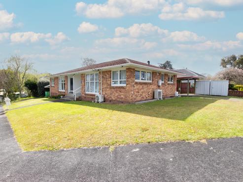 2/1 Bellamy Place, Blockhouse Bay