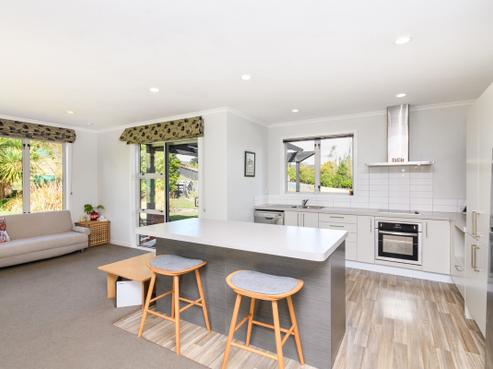 8 Teal Avenue, Feilding