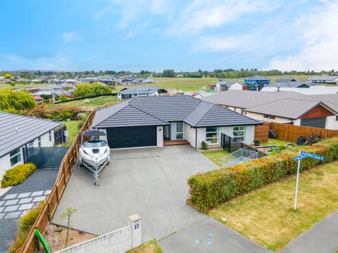 17 Hunter Hills Drive, Gleniti