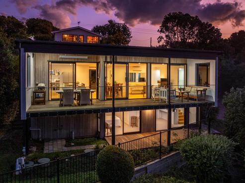 67 Queens Drive, Oneroa