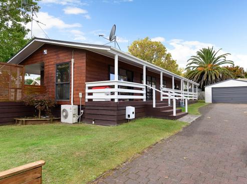 14 Oregon Crescent, Glenview