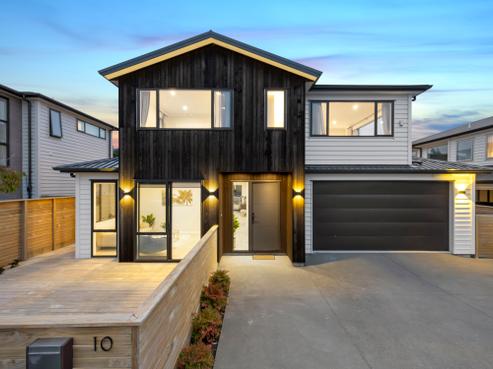 10 Kina PLace, Long Bay