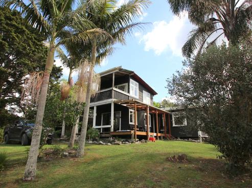 746 Parapara-toatoa Road, Taipa