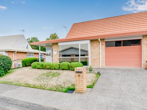13/17 Redwood Close, Paraparaumu
