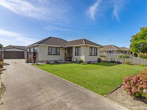 5 Bideford Place, Dallington