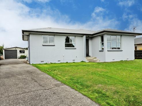64 Forfar Crescent, Rockdale