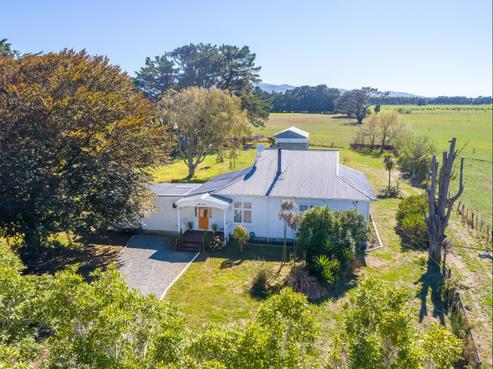 94 Lake Domain Road, Featherston
