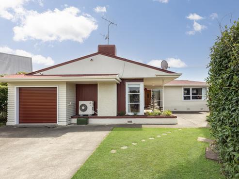 424 Purser Place, Mahora