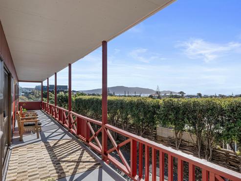 15 Frimley Terrace, Waikanae Beach