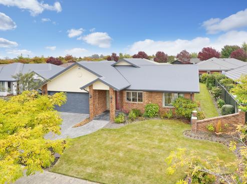 9 Bering Street, Northwood