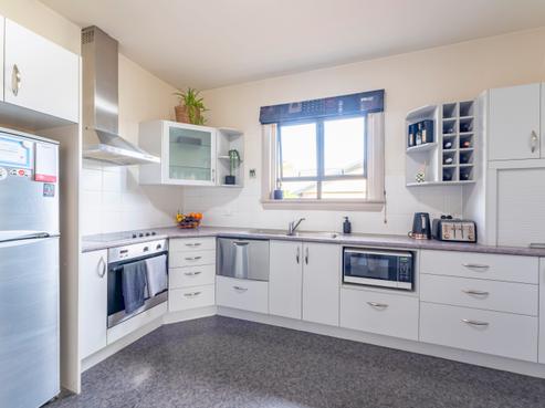 44 Le Cren Street, Seaview