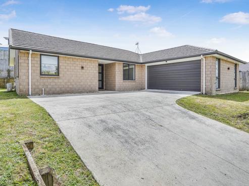 30 Blackwood Crescent, Glenview