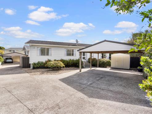 16 Lyren Place, Half Moon Bay