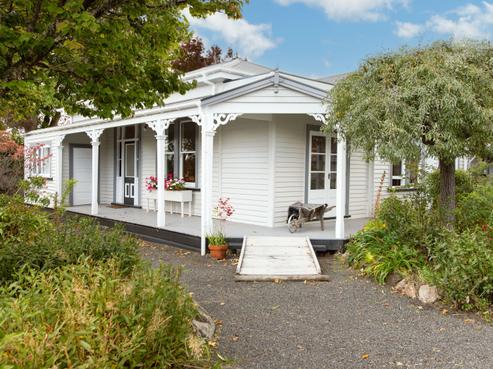 16 Hunter Street, Dannevirke