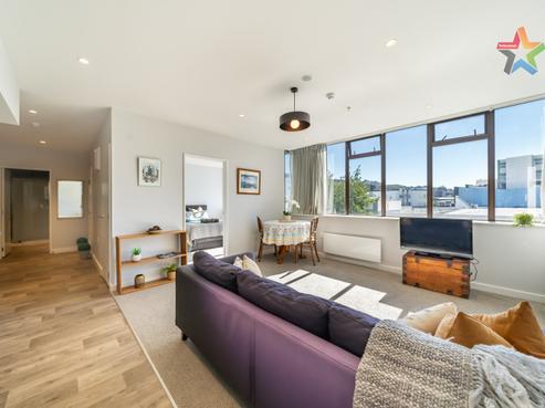 205/14 Laings Road, Central Hutt