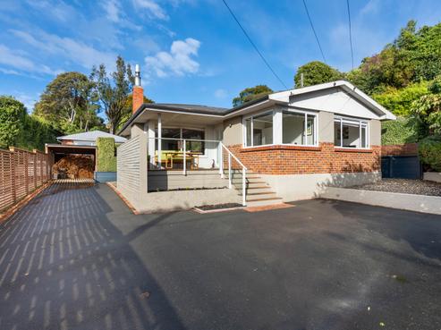 7 Crosby Street, Mornington