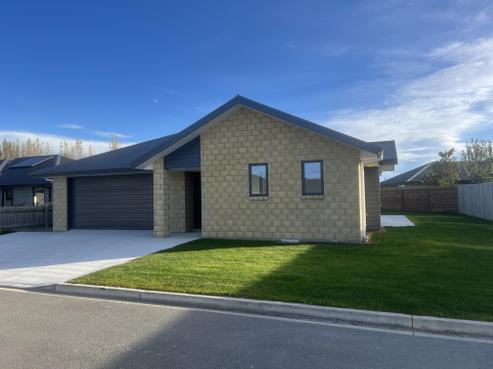 20 Geoff Geering Drive, Elgin