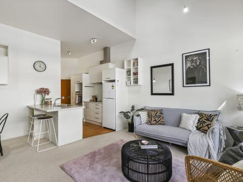 4/220 Thorndon Quay, Thorndon