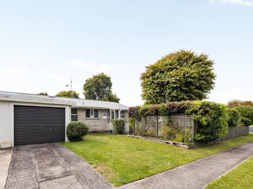 105 Burns Street, Leamington