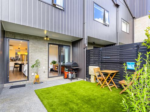 21/28 Westgate Drive, Massey