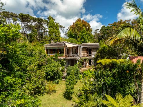 38 Opou Road, Titirangi
