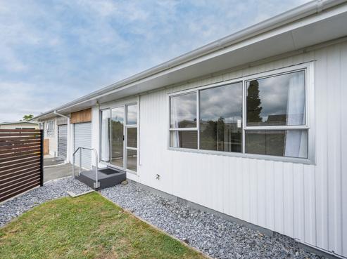2/104 Grove Street, The Wood