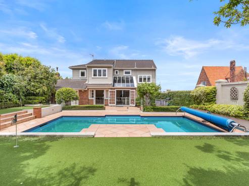 206 Hurstmere Road, Takapuna