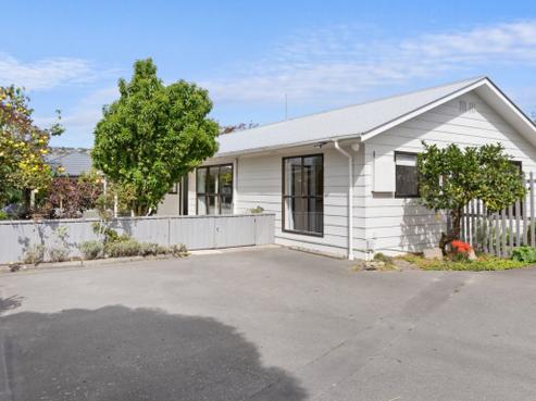 2/90 Conway Street, Somerfield
