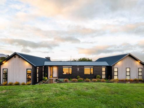 5 Capriole Crescent, Kingseat