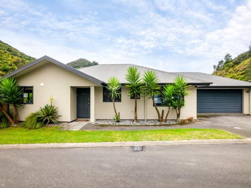 512 Brook Street, The Brook
