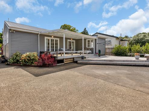 16 Moody Avenue, Whau Valley
