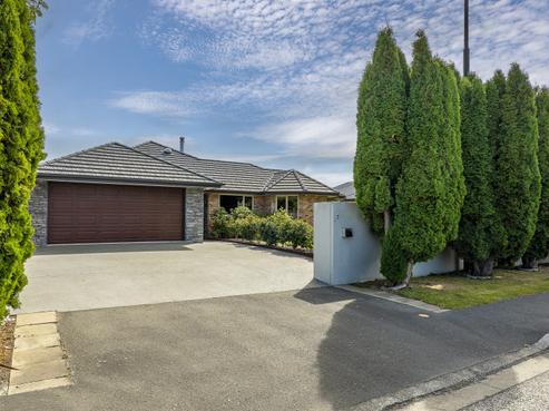 7 Jarnac Boulevard, Yaldhurst