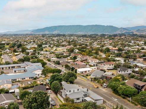 10A Arnold Grove, Paraparaumu Beach