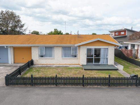 42B Hutcheson Street, Mayfield