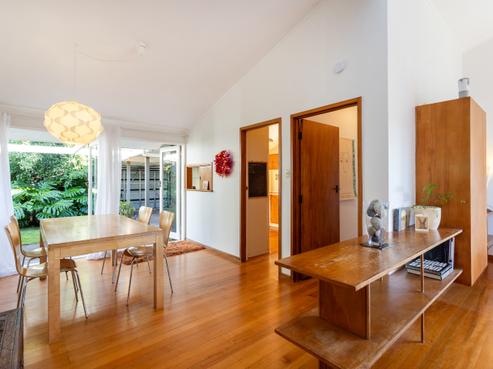 1/28 Martin Crescent, Northcote