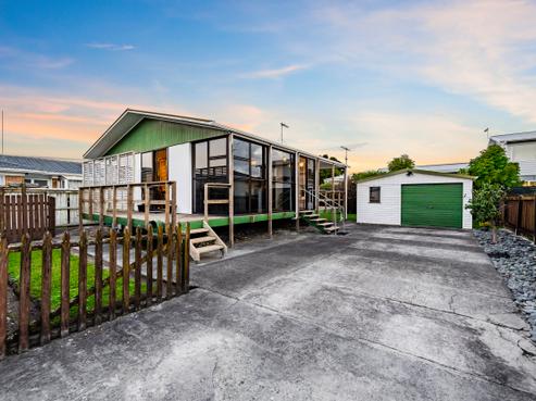 19B Doment Crescent, Orewa