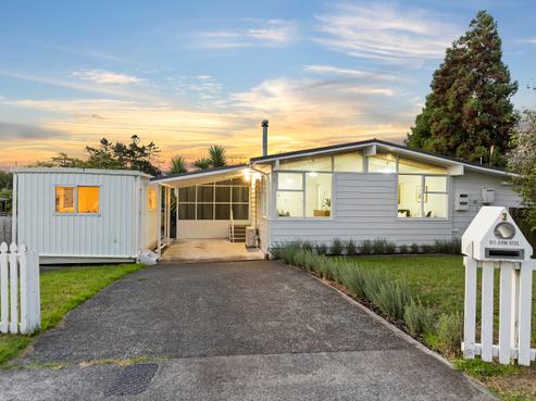 3 Papa Place, Birkdale